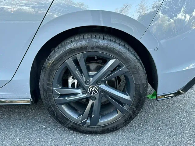 Volkswagen Golf — Фото автомобиля 16