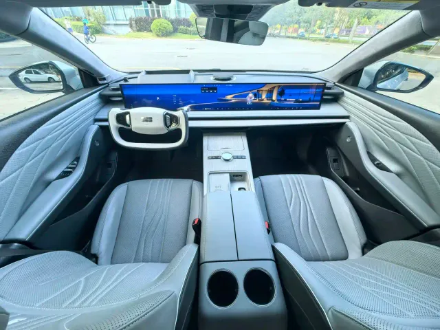 Geely Galaxy E8 — Фото автомобиля 7