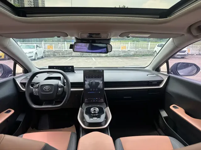 Toyota bZ3 — Фото автомобиля 19