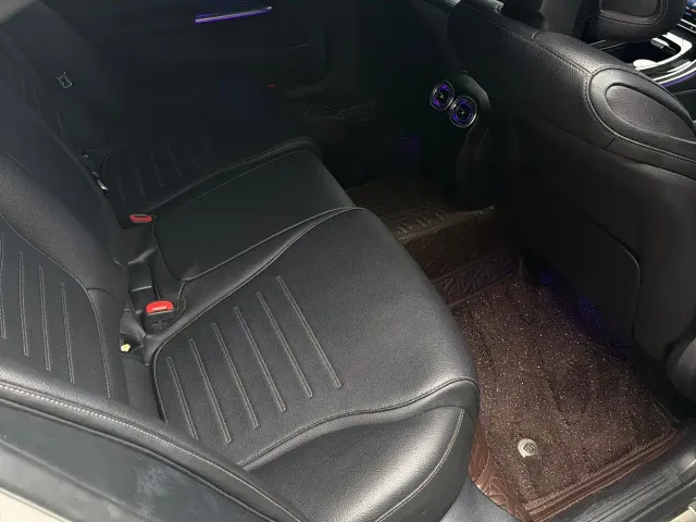 Mercedes-Benz C-Class — Фото автомобиля 10