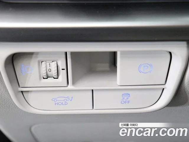 Hyundai Grandeur GN7 — Фото автомобиля 13