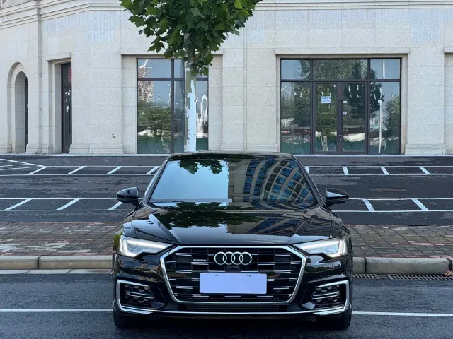 Audi A6L — Фото автомобиля 2