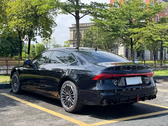Audi A7L — Фото автомобиля 6