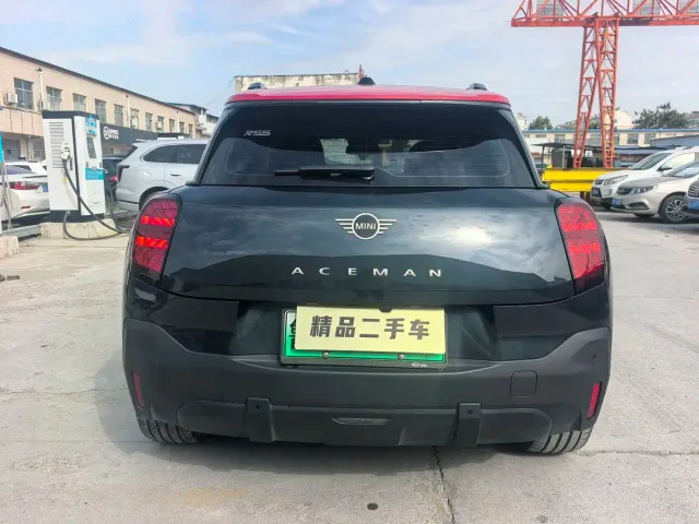MINI Electric MINI ACEMAN — Фото автомобиля 6