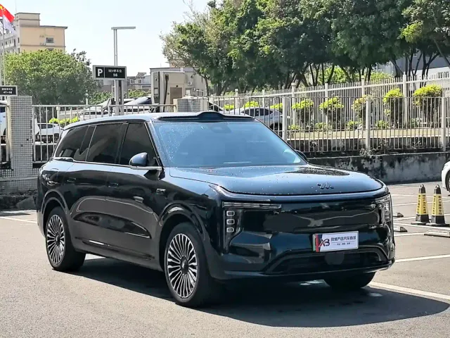 IM Motors LS9 — Фото автомобиля 3