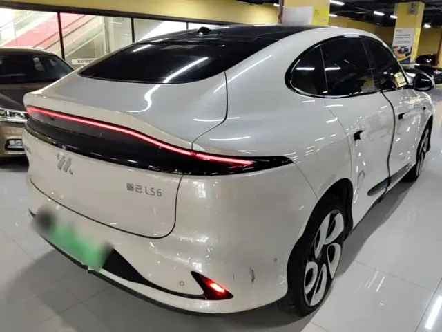 IM Motors LS6 — Фото автомобиля 4