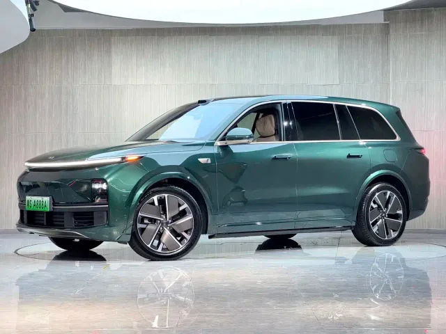Фотография автомобиля — Li Auto L9