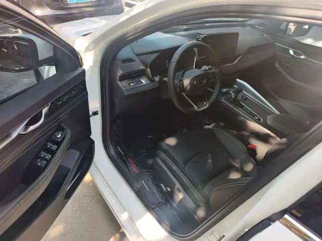 Geely Xingrui — Фото автомобиля 15