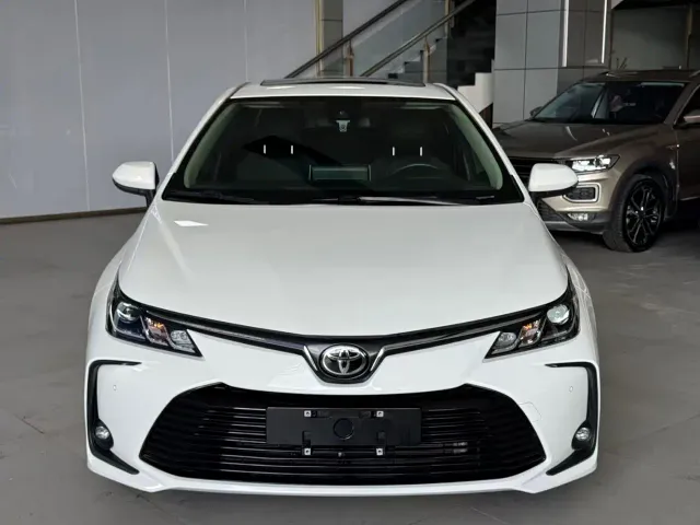 Toyota Corolla — Фото автомобиля 2