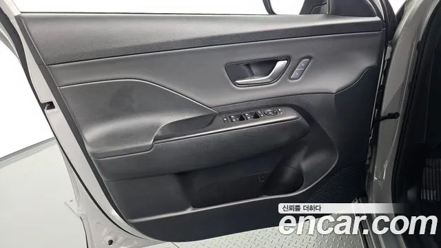 Hyundai Kona SX2 — Фото автомобиля 13