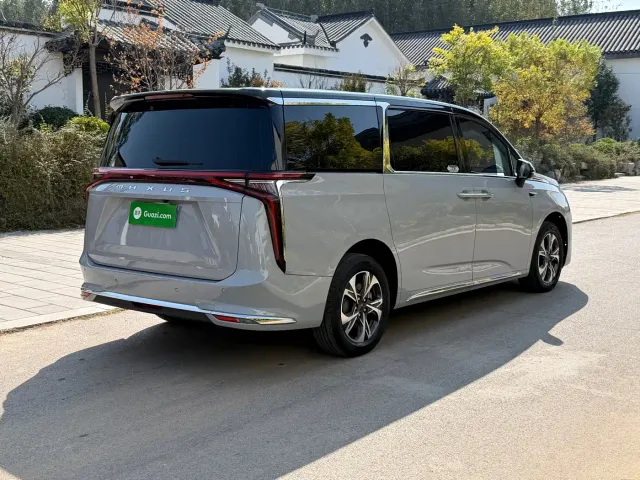 Maxus G90 — Фото автомобиля 6