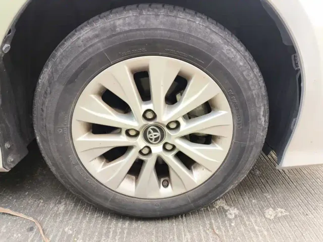 Toyota Corolla — Фото автомобиля 24