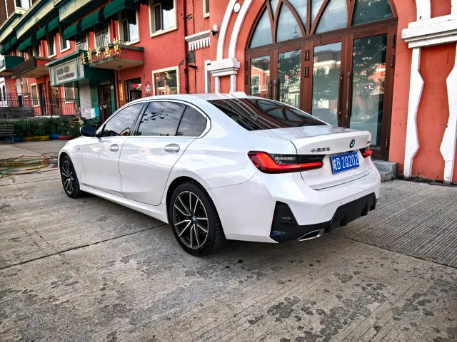 BMW 3 Series — Фото автомобиля 5