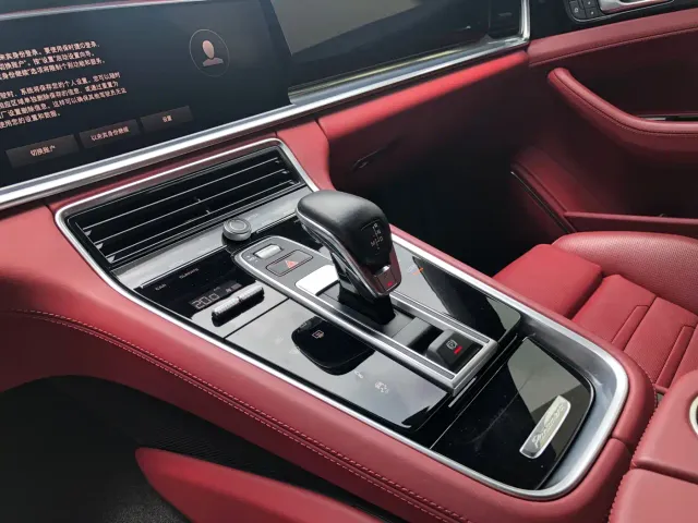 Porsche Panamera — Фото автомобиля 10