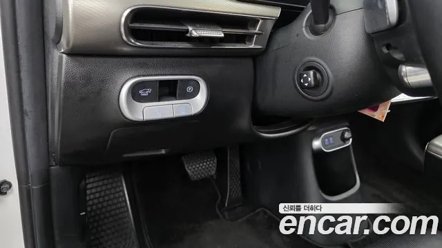 Genesis GV60 — Фото автомобиля 28