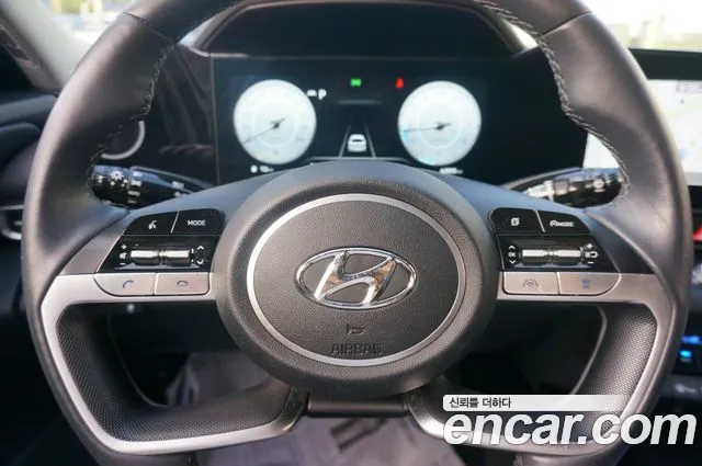 Hyundai Avante CN7 — Фото автомобиля 12