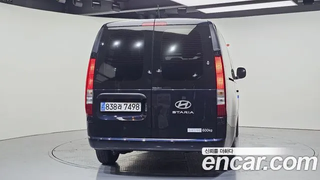 Hyundai Staria Staria — Фото автомобиля 4