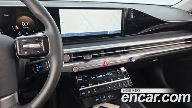 Hyundai Grandeur Grandeur (GN7) 2.5 Бензин 2WD — Фото автомобиля 15