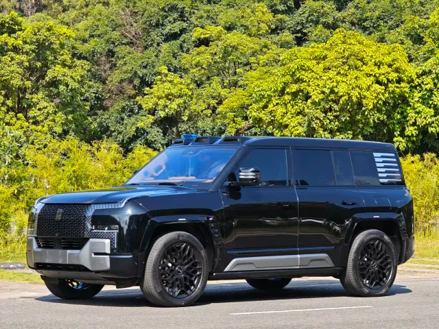 Фотография автомобиля — BYD U8