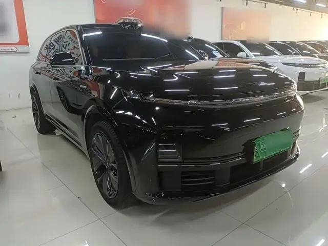 Li Auto L7 — Фото автомобиля 3