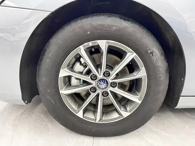 BYD Qin PLUS — Фото автомобиля 22