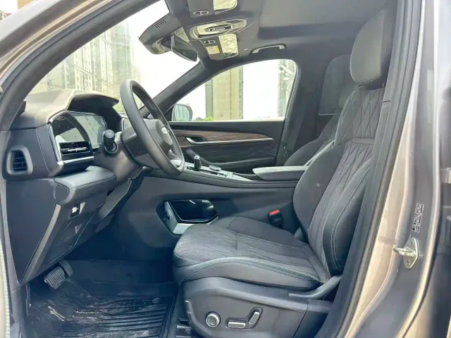 Geely Xingyue L — Фото автомобиля 4