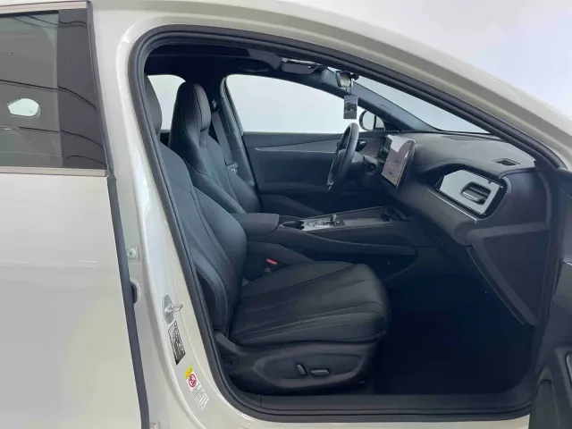 BYD Seal 06 — Фото автомобиля 10