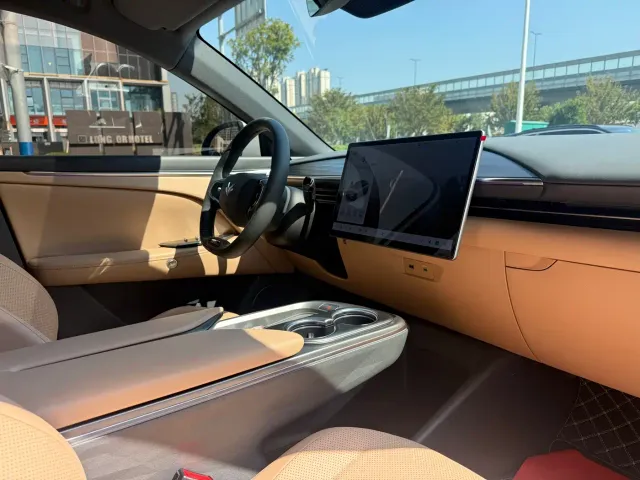 Arcfox Alpha T5 — Фото автомобиля 10