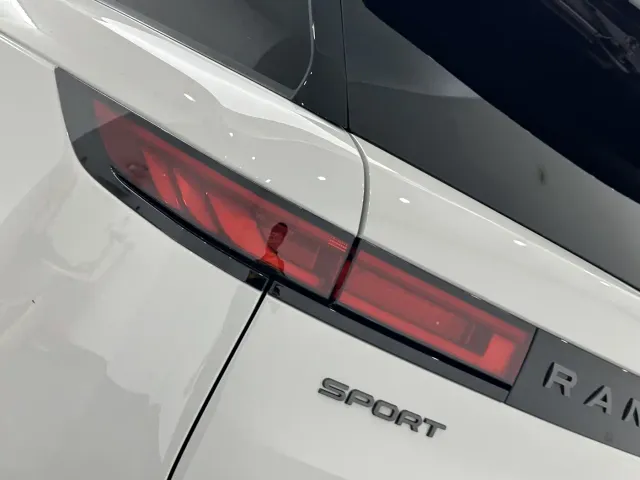 Land Rover Range Rover Sport — Фото автомобиля 20