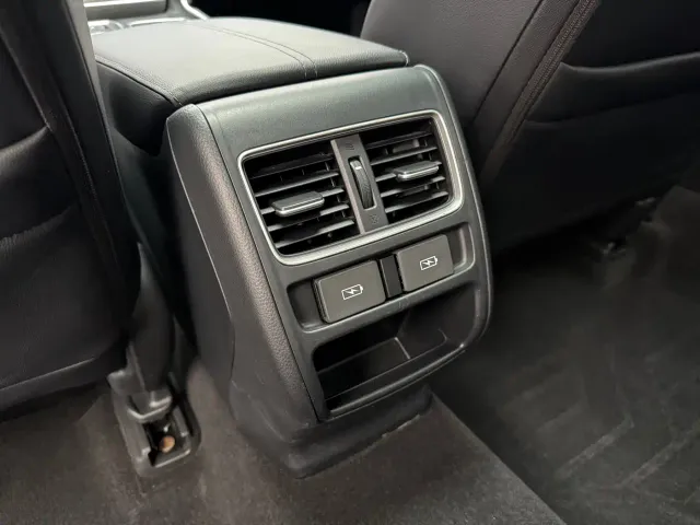 Honda Accord — Фото автомобиля 8