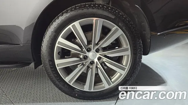 Land Rover Range Rover — Фото автомобиля 20