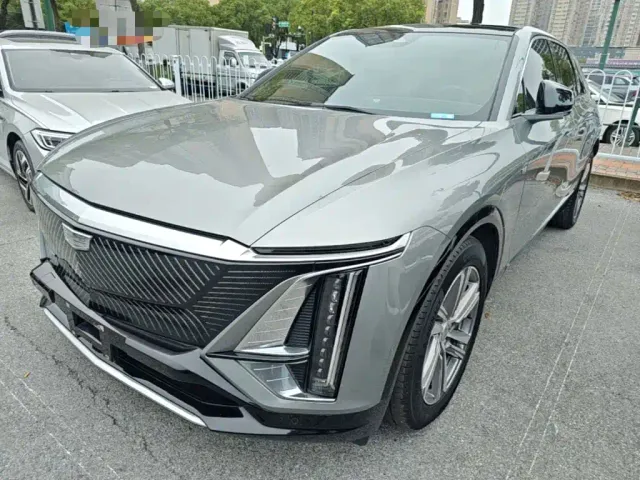 Фотография автомобиля — Cadillac Lyriq
