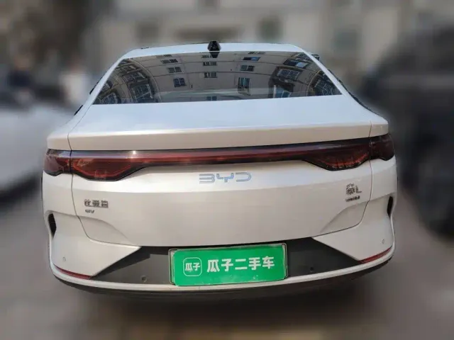 BYD Qin L — Фото автомобиля 3