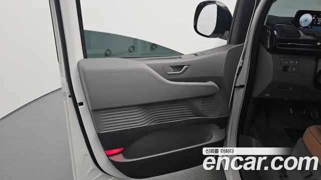 Hyundai Staria — Фото автомобиля 14