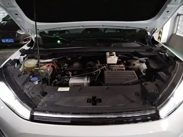 Dongfeng Fengshen L7 — Фото автомобиля 16
