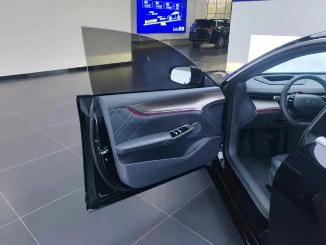 Changan Qiyuan A07 — Фото автомобиля 7