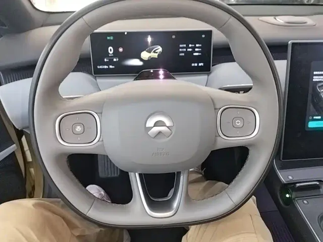 Nio ET5 Touring — Фото автомобиля 10
