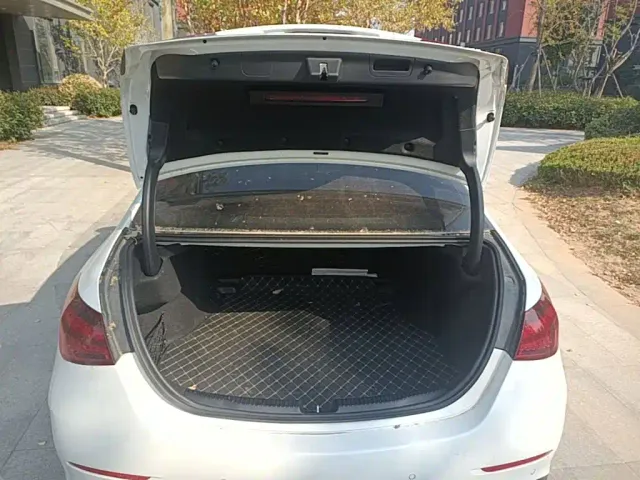 Mercedes-Benz C-Class — Фото автомобиля 22