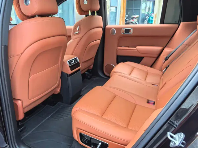 Li Auto L7 — Фото автомобиля 5