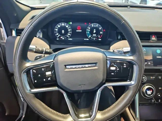 Land Rover Discovery Sport — Фото автомобиля 10