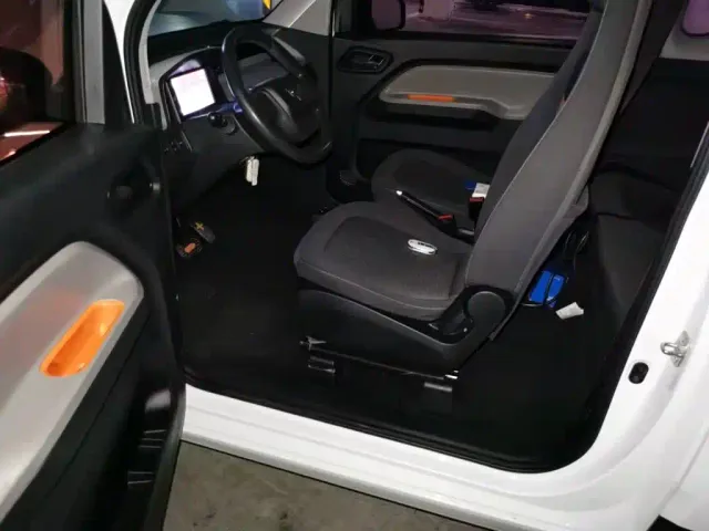 Wuling Hongguang Mini EV — Фото автомобиля 17