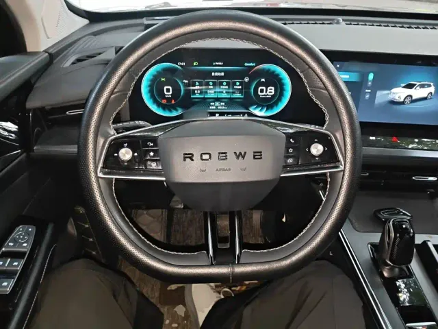 Roewe RX5 Max — Фото автомобиля 6