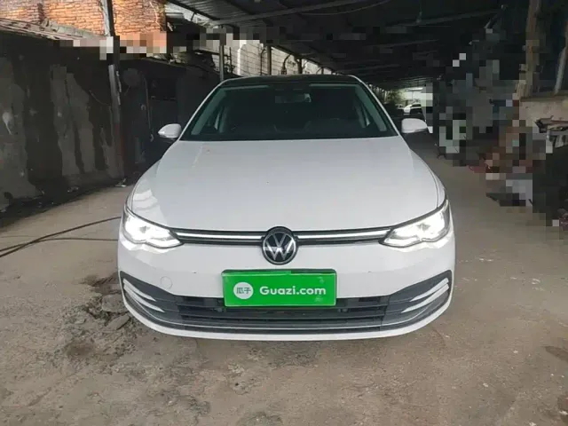 Volkswagen Golf — Фото автомобиля 2
