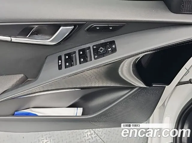 Kia Niro The All New — Фото автомобиля 16