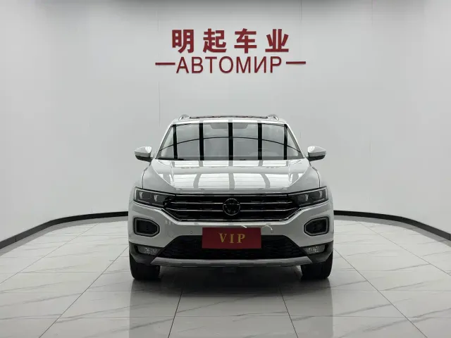 Volkswagen T-Roc — Фото автомобиля 3