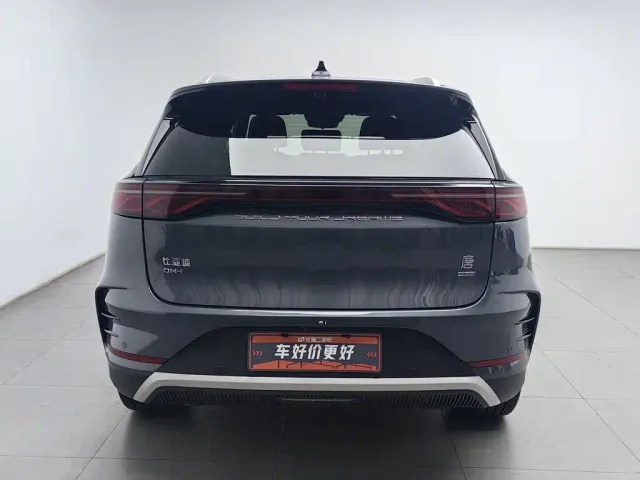 BYD Tang — Фото автомобиля 4