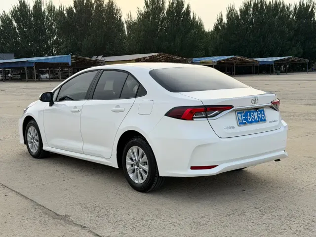 Toyota Corolla — Фото автомобиля 5