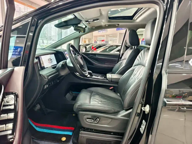 GAC Trumpchi M8 — Фото автомобиля 8