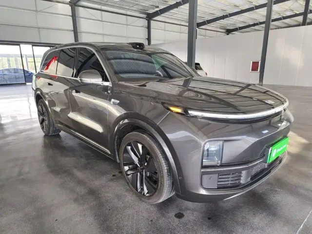 Li Auto L9 — Фото автомобиля 3