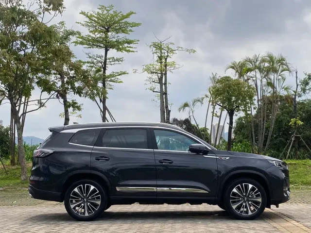 Chery Tiggo 8 PLUS — Фото автомобиля 22